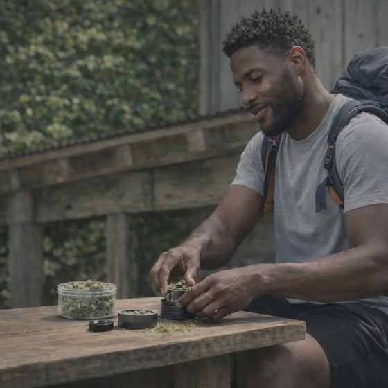 White Widow THCA Flower Ounce Mediums